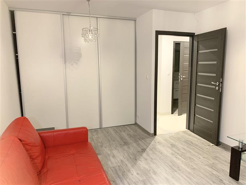 FO0 1 12365539 2 100