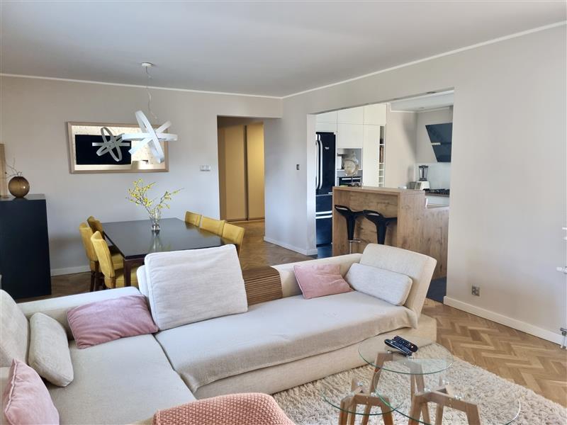 FO0 1 12395393 0 142