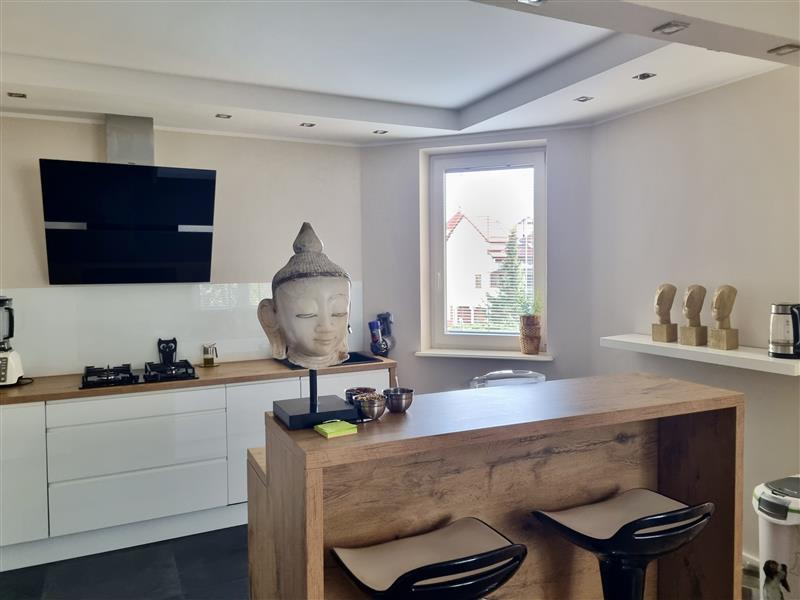 FO0 1 12395396 0 142