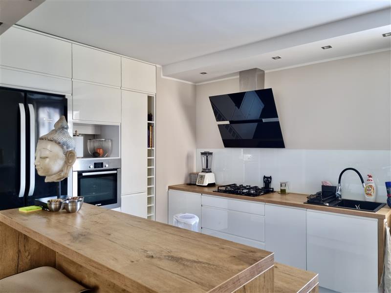 FO0 1 12395399 0 142