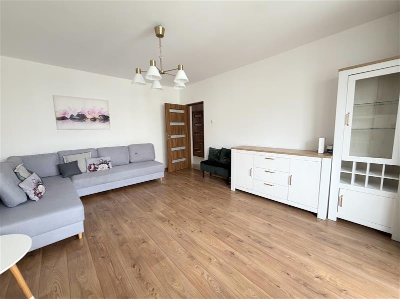 FO0 1 12397024 17 135