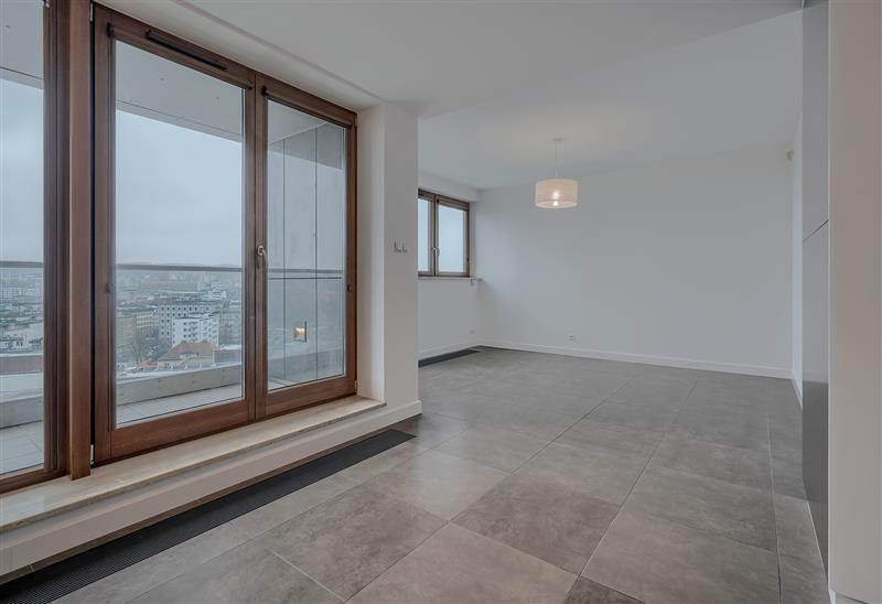 FO0 1 12397035 3 376