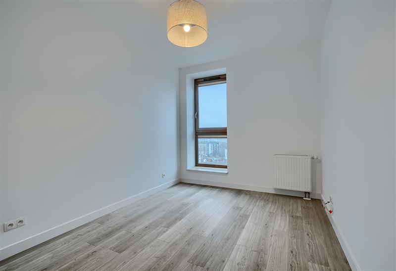 FO0 1 12397042 3 376