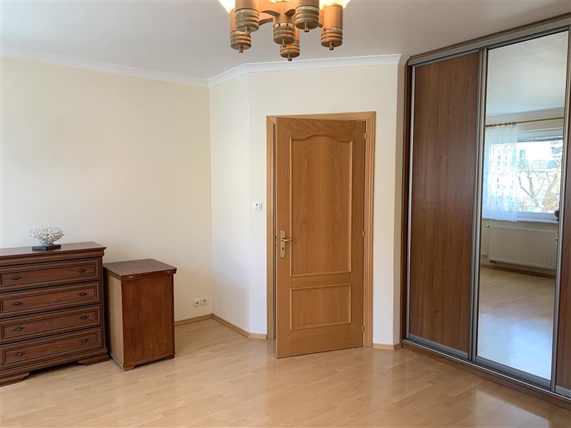 FO0 1 12397092 4 137