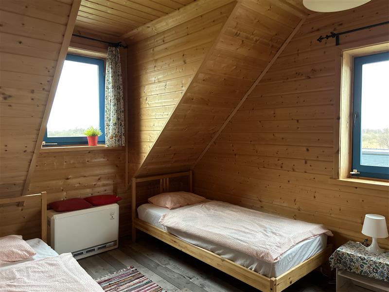 FO0 1 12397479 27 221