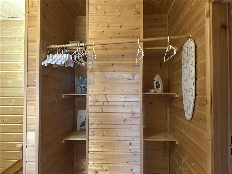 FO0 1 12397486 5 111