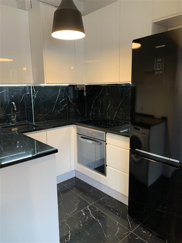 FO0 1 12402694 5 112