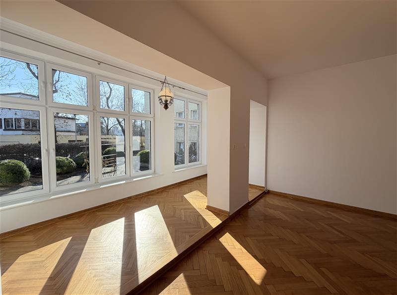 FO0 1 12405370 6 188