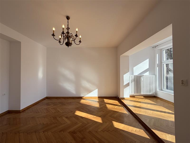 FO0 1 12405373 6 189