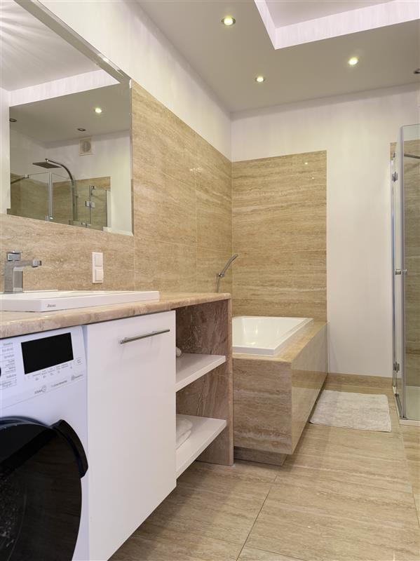 FO0 1 12405374 6 188