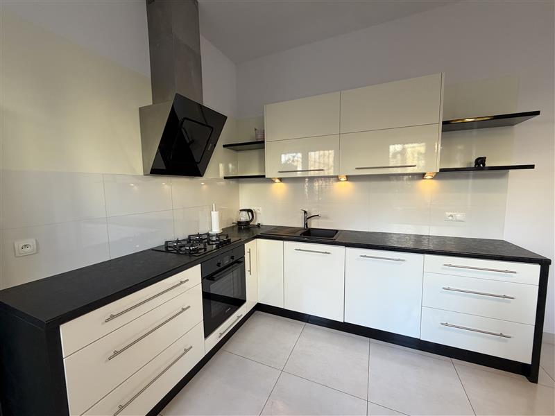 FO0 1 12405380 8 189