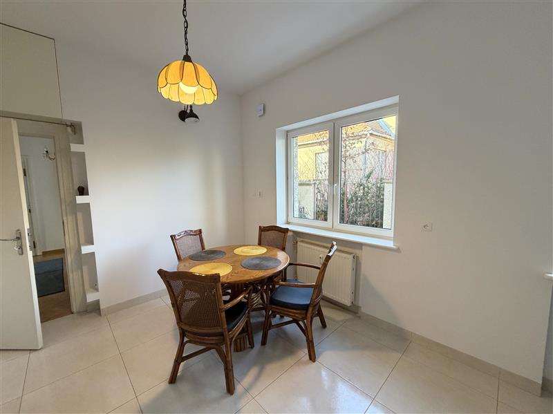 FO0 1 12405382 8 189