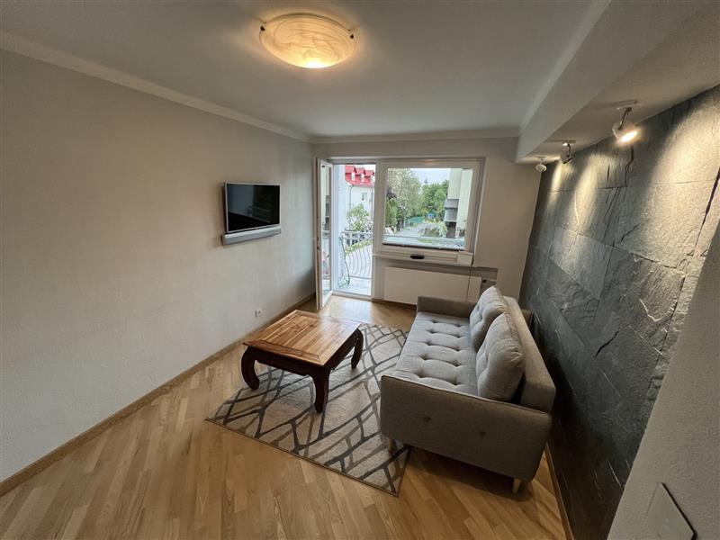 FO0 1 12441285 8 155