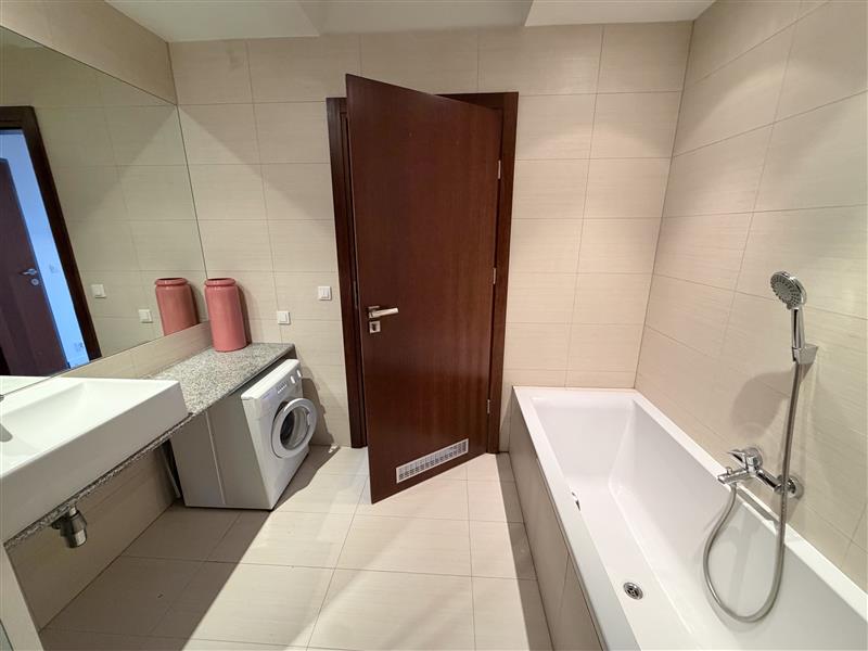 FO0 1 12556981 0 23